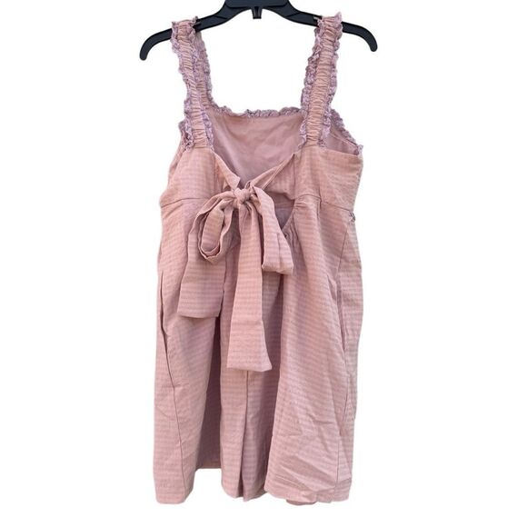NWT &Merci Women's Pink Open Tie Back Romper w/ Pockets Size Medium - Picture 2 of 4